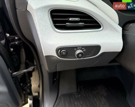 Черный Шевроле Bolt EV, объемом двигателя 0 л и пробегом 61 тыс. км за 14800 $, фото 17 на Automoto.ua