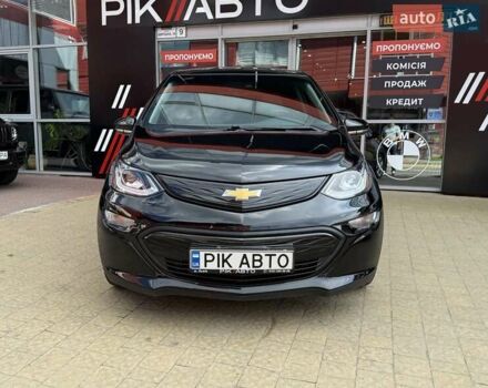 Черный Шевроле Bolt EV, объемом двигателя 0 л и пробегом 61 тыс. км за 14800 $, фото 2 на Automoto.ua