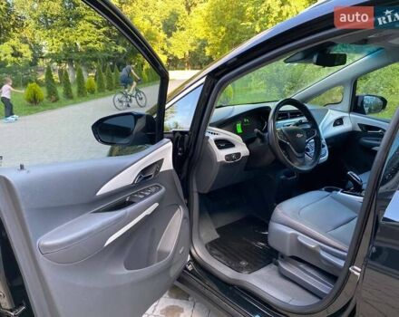 Черный Шевроле Bolt EV, объемом двигателя 0 л и пробегом 75 тыс. км за 15800 $, фото 35 на Automoto.ua