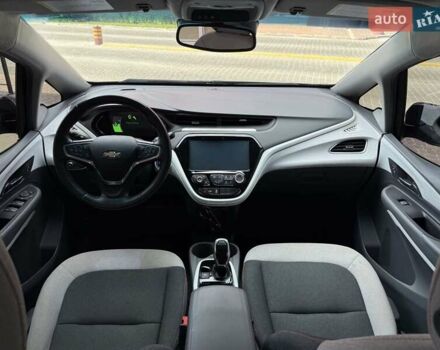 Черный Шевроле Bolt EV, объемом двигателя 0 л и пробегом 61 тыс. км за 14800 $, фото 31 на Automoto.ua