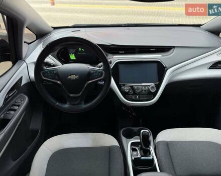 Черный Шевроле Bolt EV, объемом двигателя 0 л и пробегом 61 тыс. км за 14800 $, фото 32 на Automoto.ua