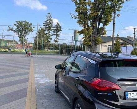 Черный Шевроле Bolt EV, объемом двигателя 0 л и пробегом 99 тыс. км за 18700 $, фото 4 на Automoto.ua
