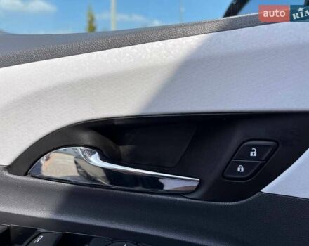 Черный Шевроле Bolt EV, объемом двигателя 0 л и пробегом 99 тыс. км за 18700 $, фото 14 на Automoto.ua