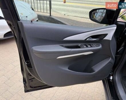 Черный Шевроле Bolt EV, объемом двигателя 0 л и пробегом 61 тыс. км за 14800 $, фото 12 на Automoto.ua