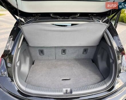 Черный Шевроле Bolt EV, объемом двигателя 0 л и пробегом 99 тыс. км за 18700 $, фото 7 на Automoto.ua