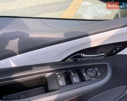 Черный Шевроле Bolt EV, объемом двигателя 0 л и пробегом 99 тыс. км за 18700 $, фото 9 на Automoto.ua