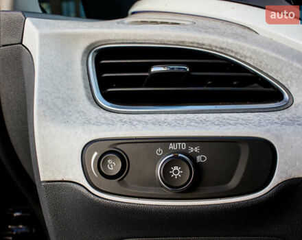 Черный Шевроле Bolt EV, объемом двигателя 0 л и пробегом 85 тыс. км за 17200 $, фото 32 на Automoto.ua