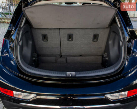 Черный Шевроле Bolt EV, объемом двигателя 0 л и пробегом 84 тыс. км за 18900 $, фото 27 на Automoto.ua