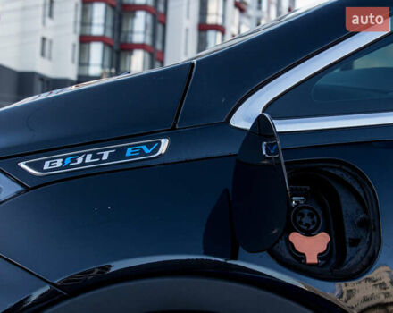 Черный Шевроле Bolt EV, объемом двигателя 0 л и пробегом 84 тыс. км за 18900 $, фото 13 на Automoto.ua
