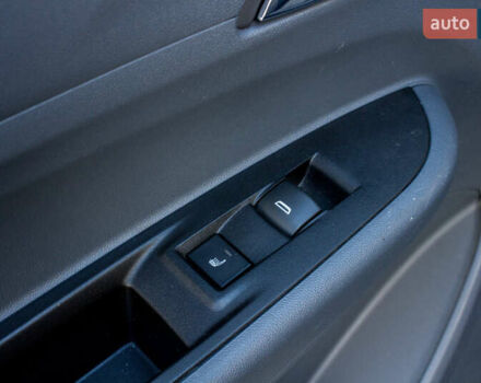 Черный Шевроле Bolt EV, объемом двигателя 0 л и пробегом 84 тыс. км за 18900 $, фото 28 на Automoto.ua