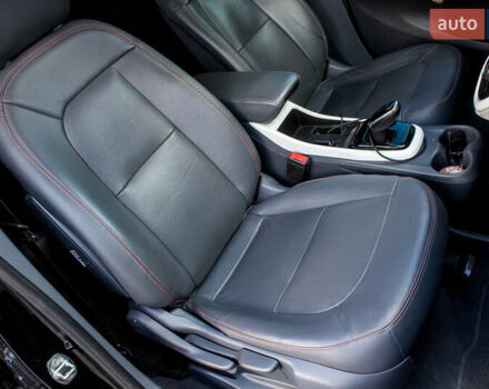 Черный Шевроле Bolt EV, объемом двигателя 0 л и пробегом 85 тыс. км за 17200 $, фото 26 на Automoto.ua