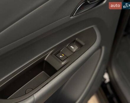 Черный Шевроле Bolt EV, объемом двигателя 0 л и пробегом 11 тыс. км за 17800 $, фото 33 на Automoto.ua