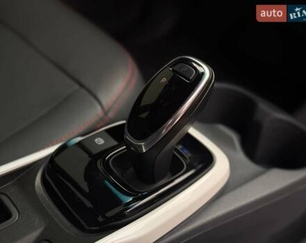 Черный Шевроле Bolt EV, объемом двигателя 0 л и пробегом 11 тыс. км за 17800 $, фото 31 на Automoto.ua