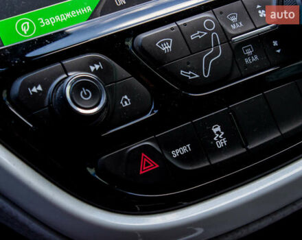 Черный Шевроле Bolt EV, объемом двигателя 0 л и пробегом 84 тыс. км за 18900 $, фото 46 на Automoto.ua