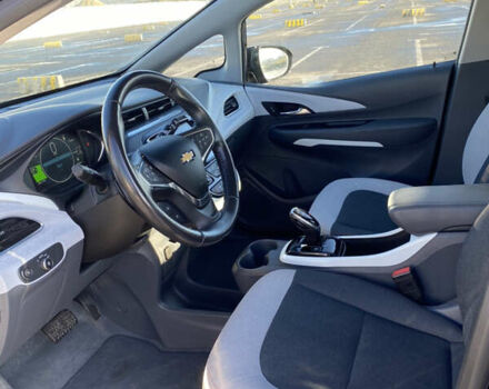 Черный Шевроле Bolt EV, объемом двигателя 0 л и пробегом 50 тыс. км за 15800 $, фото 17 на Automoto.ua