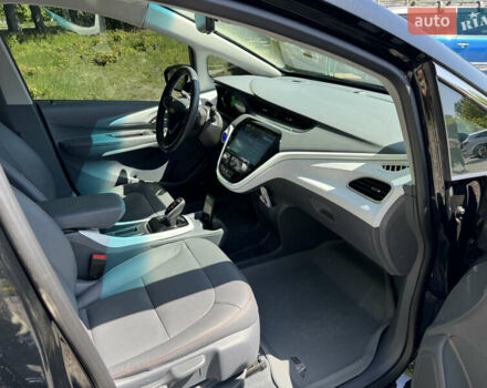 Черный Шевроле Bolt EV, объемом двигателя 0 л и пробегом 6 тыс. км за 19950 $, фото 25 на Automoto.ua