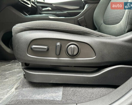 Черный Шевроле Bolt EV, объемом двигателя 0 л и пробегом 18 тыс. км за 18500 $, фото 9 на Automoto.ua