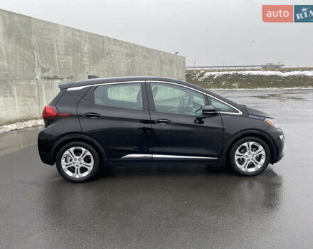 Черный Шевроле Bolt EV, объемом двигателя 0 л и пробегом 50 тыс. км за 15800 $, фото 23 на Automoto.ua