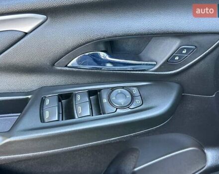 Черный Шевроле Bolt EV, объемом двигателя 0 л и пробегом 36 тыс. км за 4900 $, фото 9 на Automoto.ua