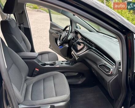 Черный Шевроле Bolt EV, объемом двигателя 0 л и пробегом 25 тыс. км за 17900 $, фото 9 на Automoto.ua