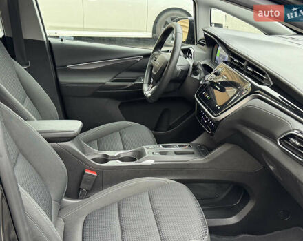 Черный Шевроле Bolt EV, объемом двигателя 0 л и пробегом 49 тыс. км за 18500 $, фото 1 на Automoto.ua