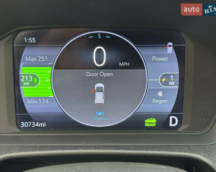 Черный Шевроле Bolt EV, объемом двигателя 0 л и пробегом 49 тыс. км за 18500 $, фото 3 на Automoto.ua