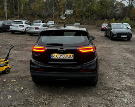 Черный Шевроле Bolt EV, объемом двигателя 0 л и пробегом 68 тыс. км за 19000 $, фото 2 на Automoto.ua