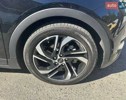 Черный Шевроле Bolt EV, объемом двигателя 0 л и пробегом 33 тыс. км за 18900 $, фото 2 на Automoto.ua