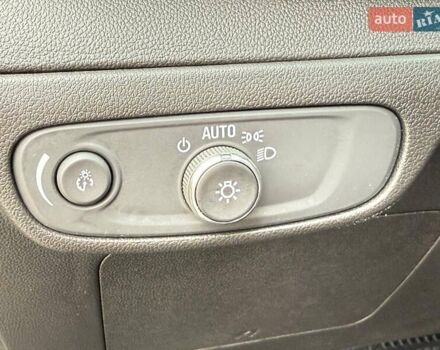 Черный Шевроле Bolt EV, объемом двигателя 0 л и пробегом 42 тыс. км за 19900 $, фото 12 на Automoto.ua