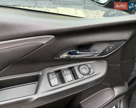 Фиолетовый Шевроле Bolt EV, объемом двигателя 0 л и пробегом 91 тыс. км за 16900 $, фото 48 на Automoto.ua