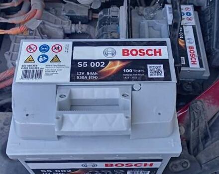 Красный Шевроле Bolt EV, объемом двигателя 0 л и пробегом 377 тыс. км за 14475 $, фото 24 на Automoto.ua