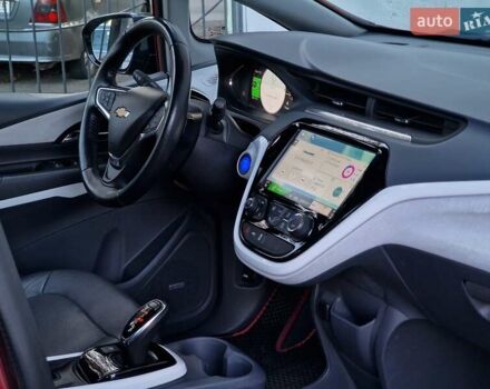 Красный Шевроле Bolt EV, объемом двигателя 0 л и пробегом 90 тыс. км за 18490 $, фото 40 на Automoto.ua