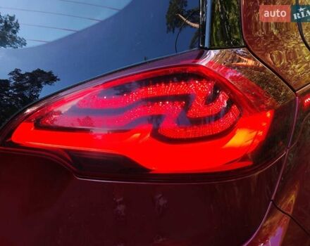 Красный Шевроле Bolt EV, объемом двигателя 0 л и пробегом 101 тыс. км за 18700 $, фото 24 на Automoto.ua