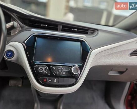 Красный Шевроле Bolt EV, объемом двигателя 0 л и пробегом 176 тыс. км за 14700 $, фото 31 на Automoto.ua