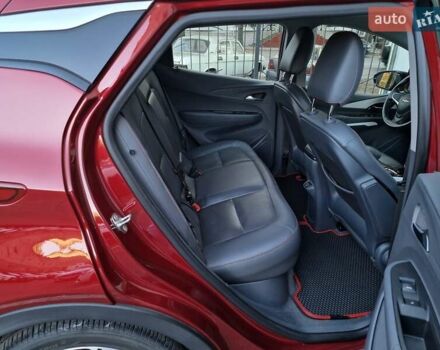 Красный Шевроле Bolt EV, объемом двигателя 0 л и пробегом 90 тыс. км за 18490 $, фото 42 на Automoto.ua
