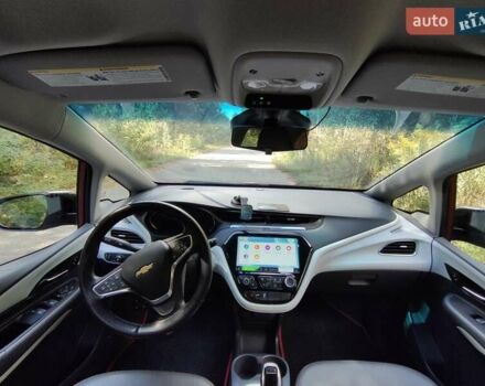 Красный Шевроле Bolt EV, объемом двигателя 0 л и пробегом 101 тыс. км за 18700 $, фото 27 на Automoto.ua