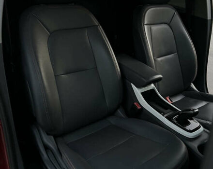 Красный Шевроле Bolt EV, объемом двигателя 0 л и пробегом 155 тыс. км за 14499 $, фото 25 на Automoto.ua