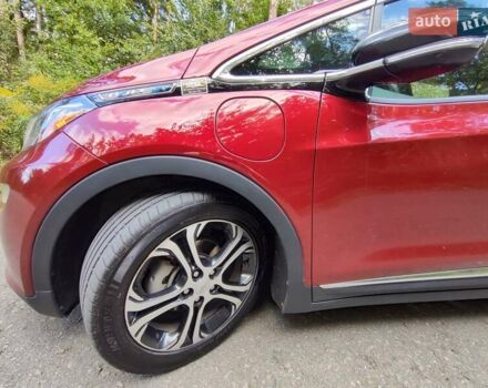 Красный Шевроле Bolt EV, объемом двигателя 0 л и пробегом 101 тыс. км за 18700 $, фото 20 на Automoto.ua