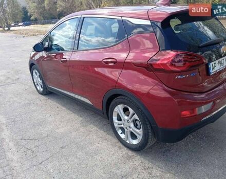 Красный Шевроле Bolt EV, объемом двигателя 0 л и пробегом 67 тыс. км за 14550 $, фото 8 на Automoto.ua