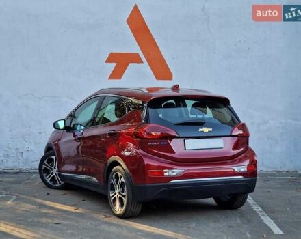 Красный Шевроле Bolt EV, объемом двигателя 0 л и пробегом 90 тыс. км за 18490 $, фото 24 на Automoto.ua