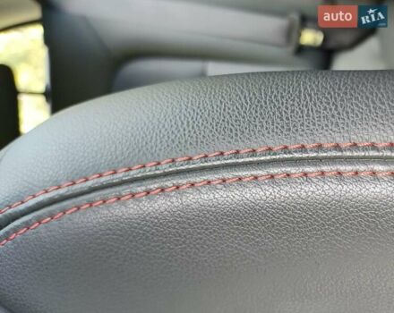 Красный Шевроле Bolt EV, объемом двигателя 0 л и пробегом 101 тыс. км за 18700 $, фото 35 на Automoto.ua