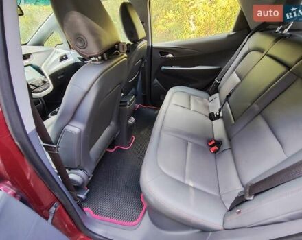 Красный Шевроле Bolt EV, объемом двигателя 0 л и пробегом 101 тыс. км за 18700 $, фото 32 на Automoto.ua