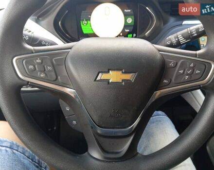 Красный Шевроле Bolt EV, объемом двигателя 0 л и пробегом 67 тыс. км за 14550 $, фото 11 на Automoto.ua