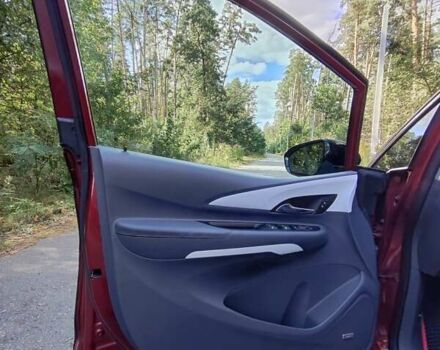 Красный Шевроле Bolt EV, объемом двигателя 0 л и пробегом 101 тыс. км за 18700 $, фото 36 на Automoto.ua