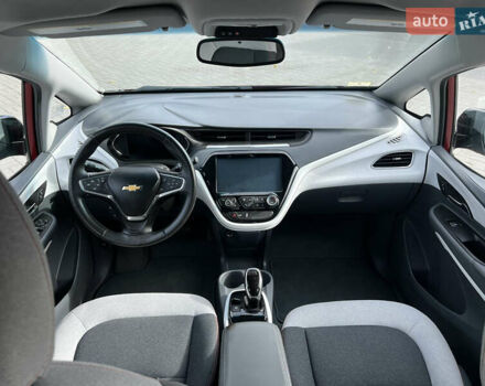 Красный Шевроле Bolt EV, объемом двигателя 0 л и пробегом 235 тыс. км за 12750 $, фото 9 на Automoto.ua