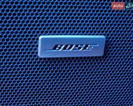 Красный Шевроле Bolt EV, объемом двигателя 0 л и пробегом 90 тыс. км за 18490 $, фото 49 на Automoto.ua