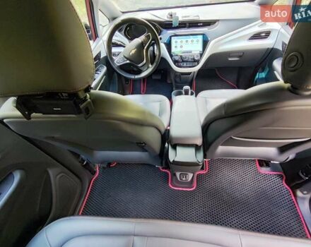 Красный Шевроле Bolt EV, объемом двигателя 0 л и пробегом 101 тыс. км за 18700 $, фото 31 на Automoto.ua