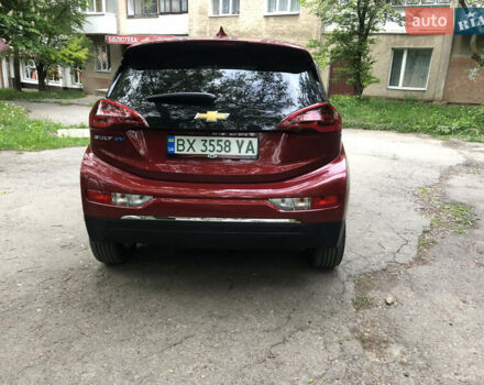 Красный Шевроле Bolt EV, объемом двигателя 0 л и пробегом 90 тыс. км за 13999 $, фото 5 на Automoto.ua