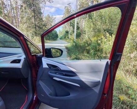 Красный Шевроле Bolt EV, объемом двигателя 0 л и пробегом 101 тыс. км за 18700 $, фото 37 на Automoto.ua