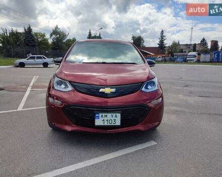 Красный Шевроле Bolt EV, объемом двигателя 0 л и пробегом 55 тыс. км за 23990 $, фото 2 на Automoto.ua